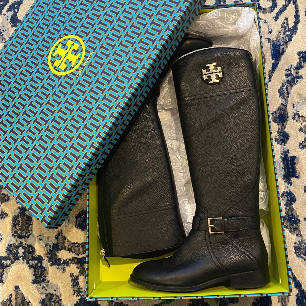 *SOLD* Tory Burch black Adeline Leather Riding Boot 👢